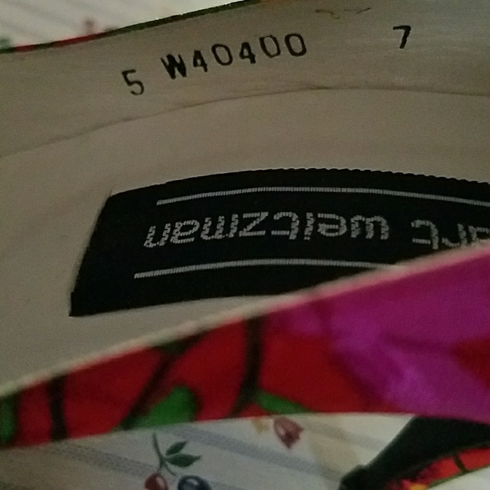 Stuart weitzman shoe - Picture 5 of 5
